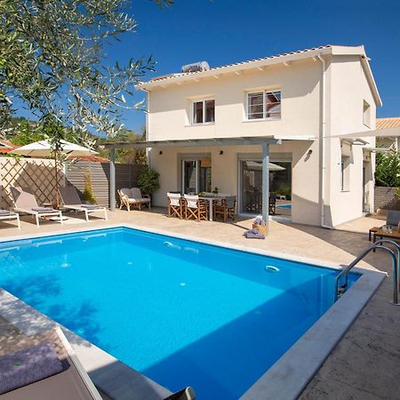 Grappolo Lefkada Villas - Vilana Ideal For Families And Small Groups Apolpaina Exteriör bild
