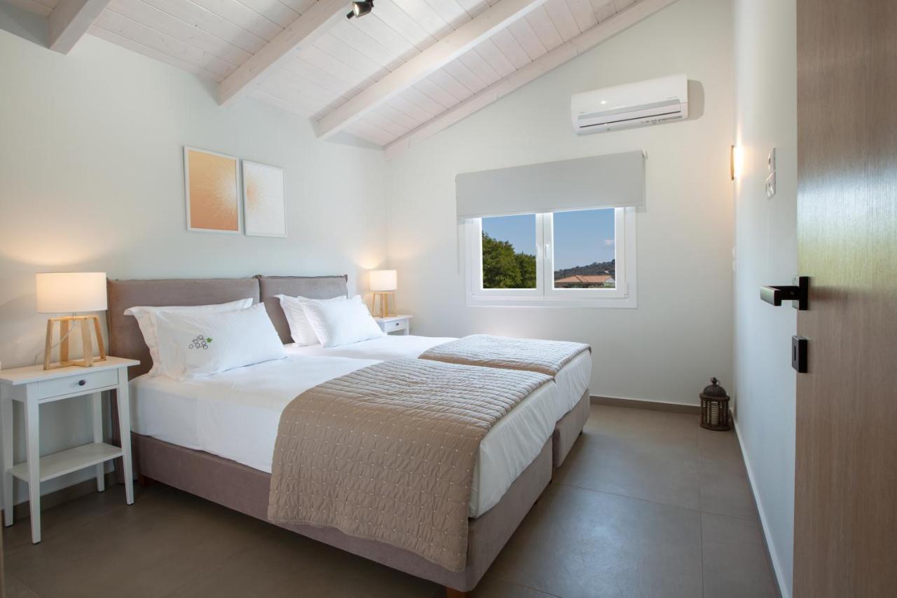 Grappolo Lefkada Villas - Vilana Ideal For Families And Small Groups Apolpaina Exteriör bild